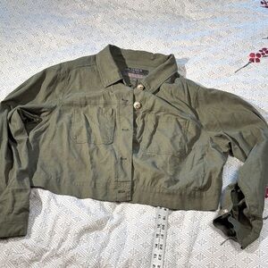 Torrid size 1 cropped linen jacket with full length sleeves EUC olive green